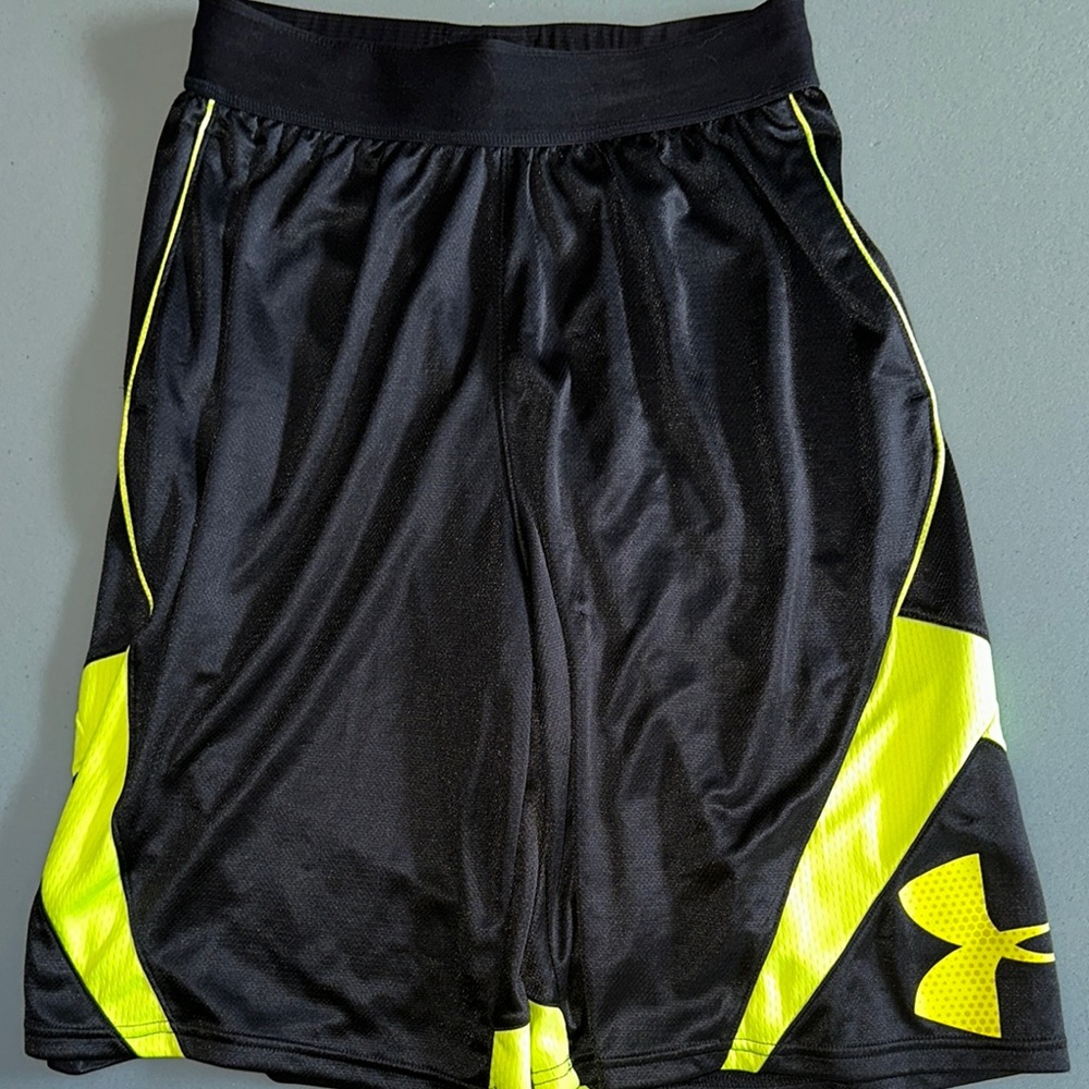 Under Armour Men's Black and Yellow Athletic Shorts